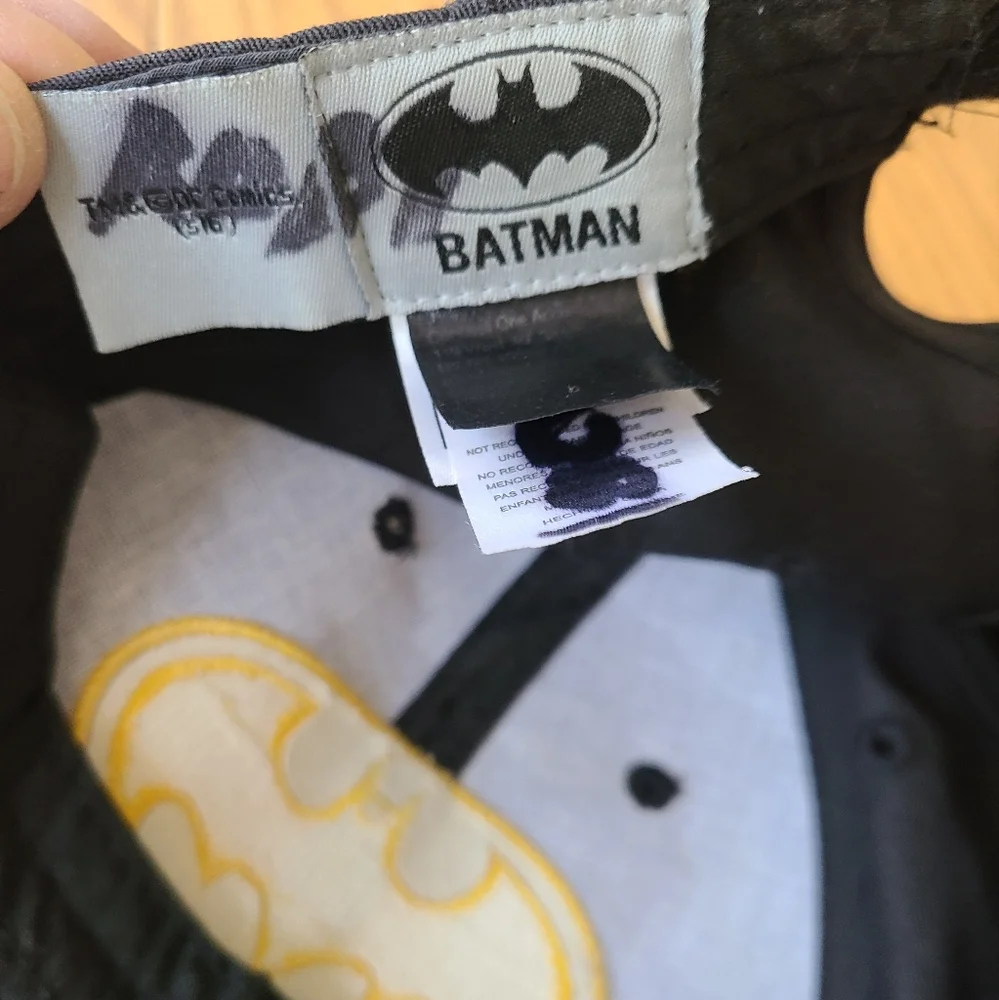Batman Cap. - Picture 3 of 4